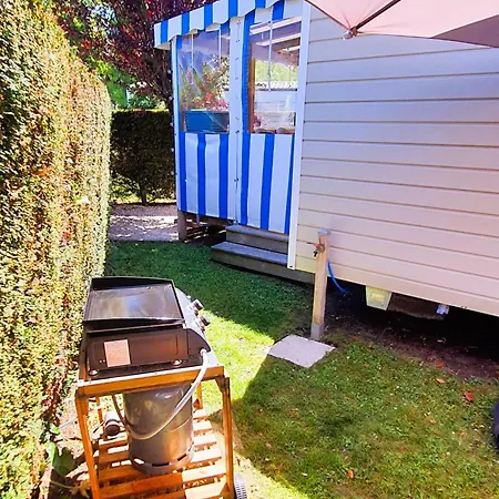 Mobilhome 2ch Recent Et Climatise-terrasse Fermee-jardin Sans Vis A Vis-camping 4 Etoiles Les Charmettes Ferienhaus